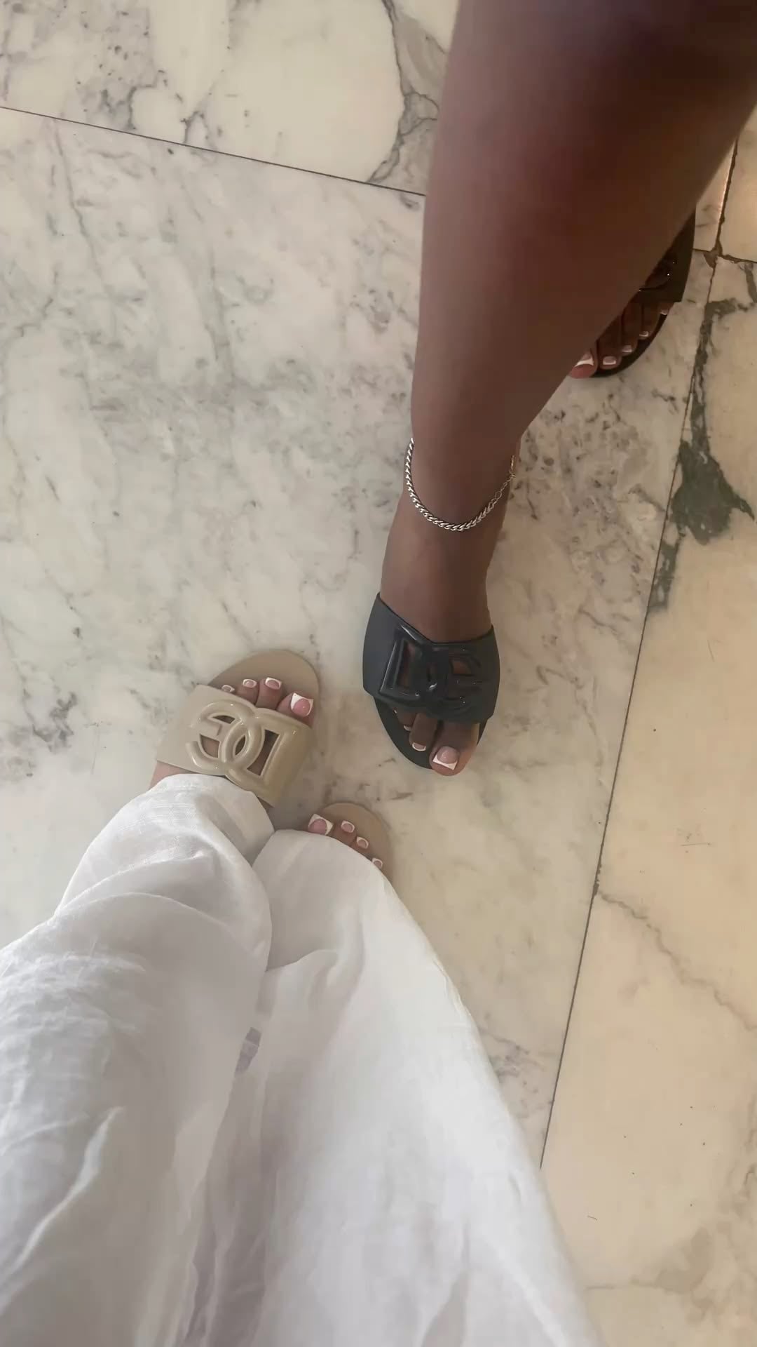 D&G Sandals beige