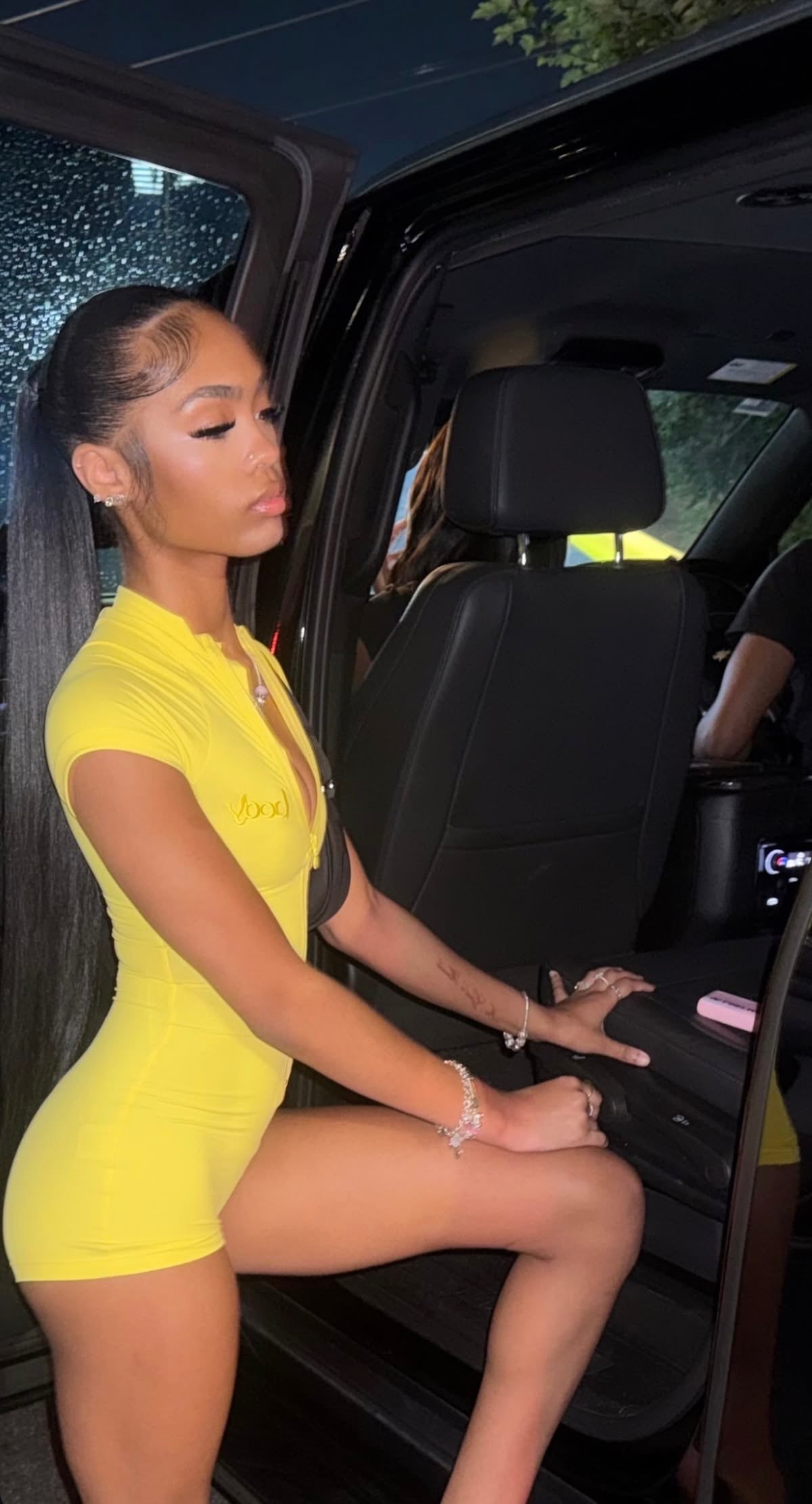 Bodybyraventracy yellow romper