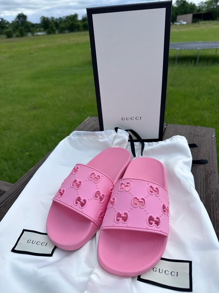 Gucci Slides Pink