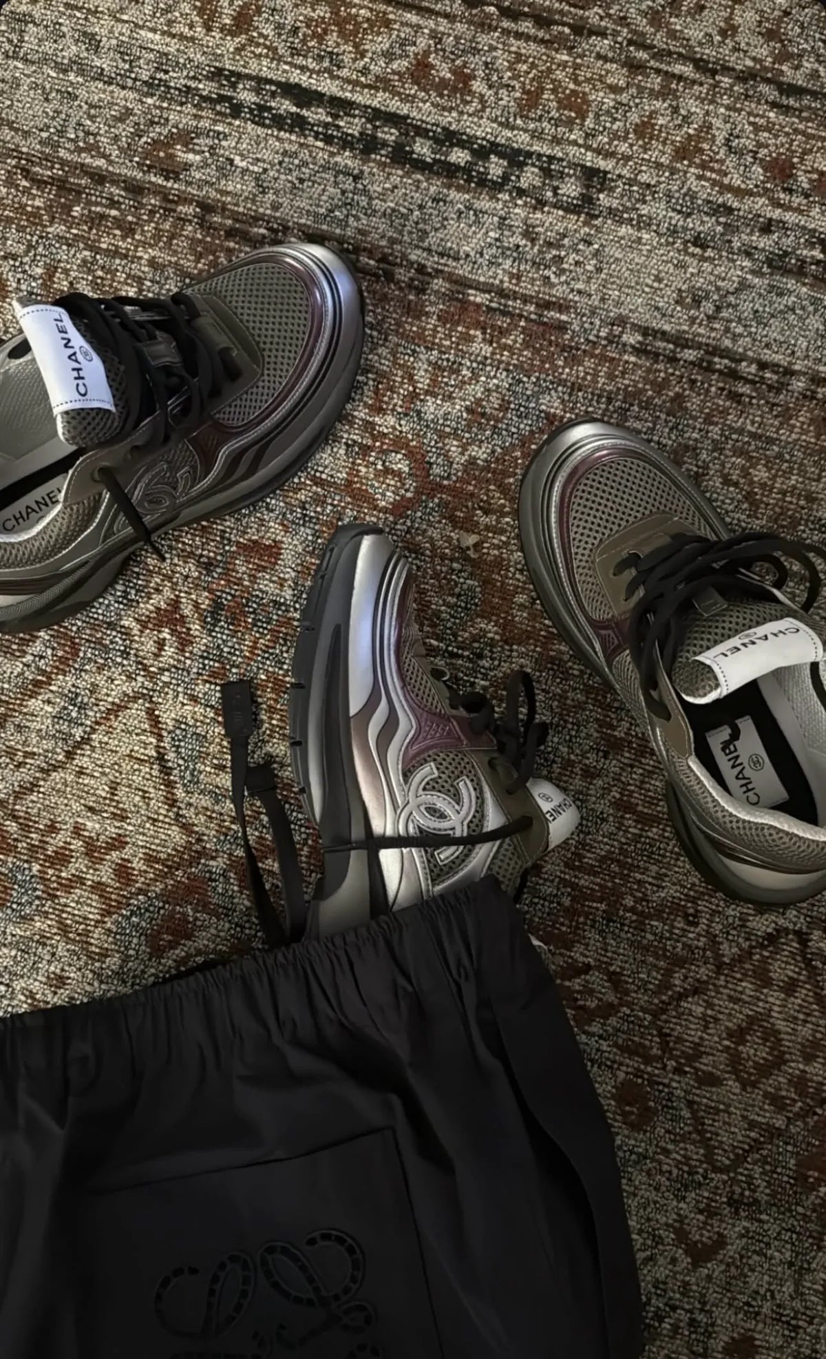 Chanel Sneakers silver