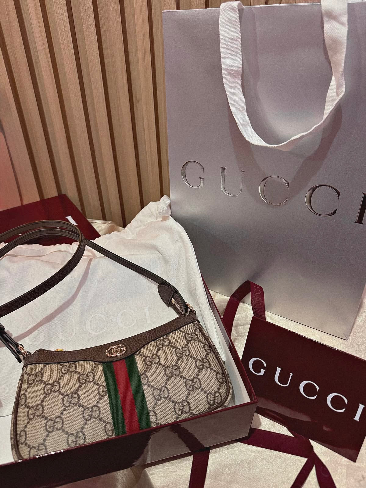 Gucci logo Handbag
